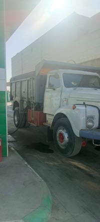 سكانيا للبيع مكينة سوبر اكسن اوربي صاج ٢٢موديل ٨٣ رقم بصرة سنوية نافذة...