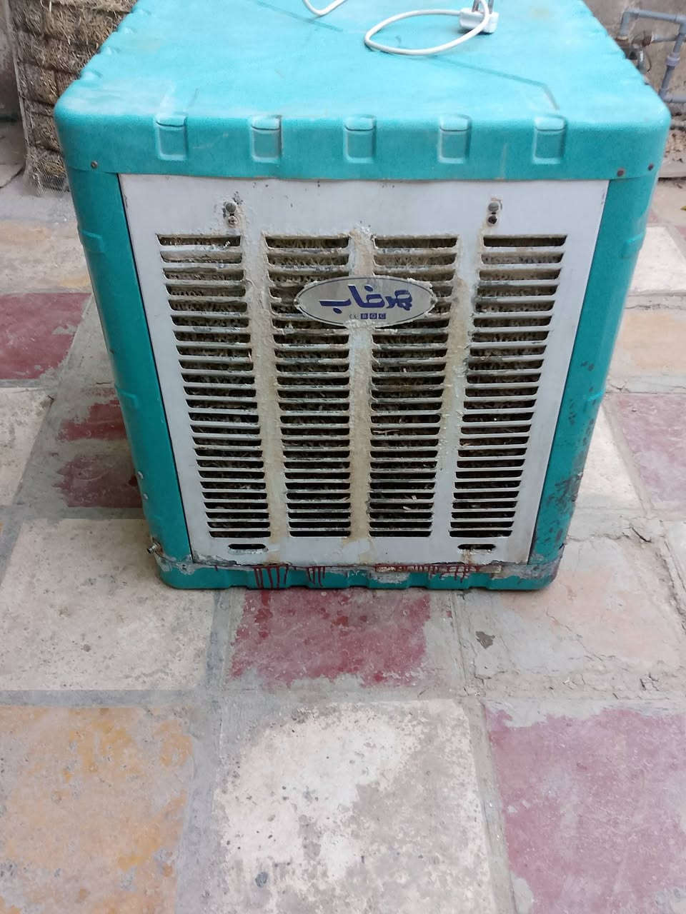 مبرده برڤاب حجم 2500 سرعتين سعرها 110 وبيها مجال حله شارع 80 ***********
