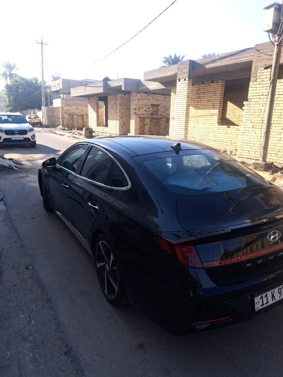 السلام عليكم سوناتا ٢٣ سيل بلاس سياره فول كشنات جلد ومخمل تدفئه كشنات بصمه وشاشه كبيره سستم سماعات بوس مكينه ١٦٠٠ تيربو كير اي تي ٨ نمر شفتات ستيرن وشاشه دجتل ومتغيره الوان مع انظمه القياده ويل ١٩ ماشيه ٥٤ كيلو متر وليس ميل مكفوله من الصبغ فقط بارد بلبنيد سياره علشركه ممبدل بيها اي قطعه رقم  بغداد باسمي  مكانها كوت مركز المدينه سعرها ٢٠٠ وبيها مجال بسيط ***********
