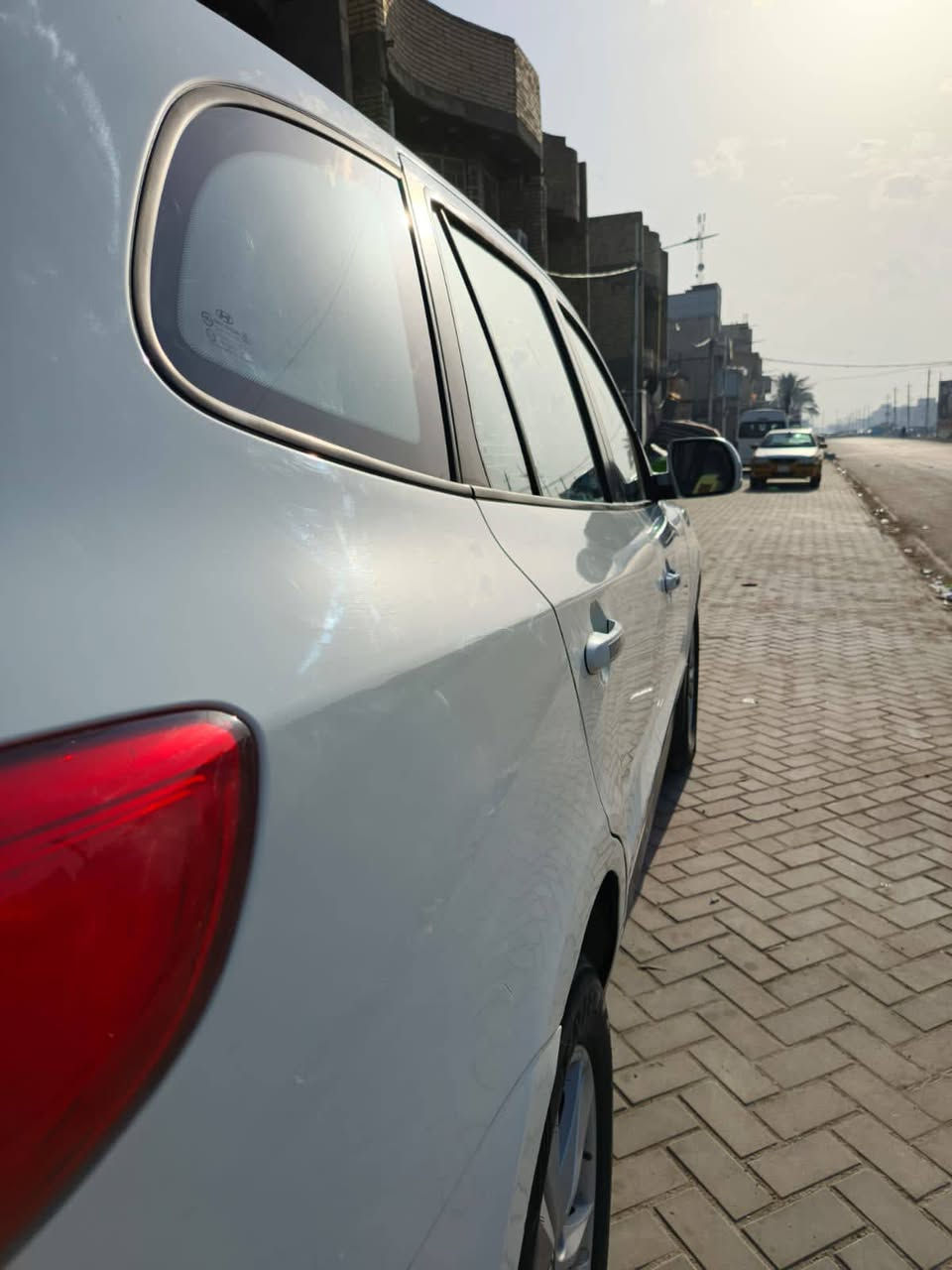 السلام عليكم سنتافيا 2010مواصفات2011 سياره قطره صبغ مابيهه غير الدعاميه قليل مكفوله من اي حادث محرك كير مفتوح ماشيه 140 تخم تاير حداده جيد جدا تبريد تدفئه شغال سبعه راكب السعر 145 بيعه مجال قليل مستعجل عالبيع ***********
