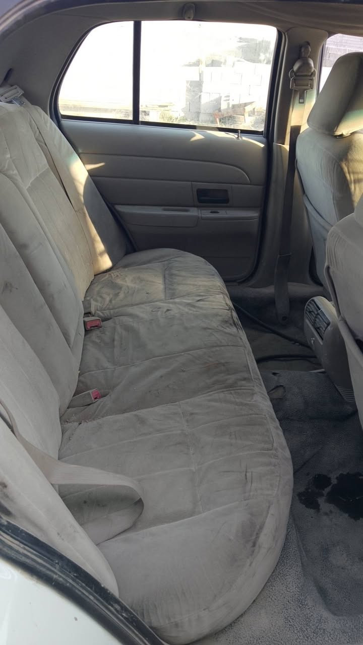 السلام عليكم 
 فورد فيكتوريا 2007 مزاد معاملة كاملة رقم واسط مكينة وگير واكسل كفالة حدادية مضبوطة تخم تاير سيارة بلادية بدون ضربة فقط جارد الصبغ السعر ٤٨ وبيها مجال العنوان واسط الكوت 
***********
