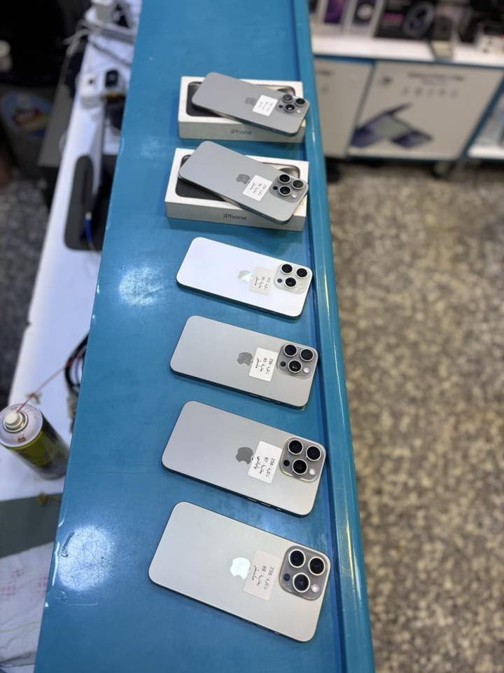 🌹عروض مكتب الريماس🌹
🌹انسب الاسعار🌹

🌹اسعار ثابته🌹

_________________________________

ايفون 16 برو ماكس📱

ذاكرة 256💽

بطارية 100🔋

ماستر 🌎

لون ذهبي🔍

السعر:مليون و350 الف💵

_________________________________

ايفون 15 برو ماكس📱

ذاكرة 256💽

بطارية 86🔋

ماستر 🌎

لون تيتانيوم🔍

السعر: 975 الف💵

_________________________________

ايفون 15 برو ماكس📱

ذاكرة 512💽

بطارية 86🔋

ماستر 🌎

لون ذهبي🔍

السعر: 990 الف💵

_________________________________

ايفون 13 برو ماكس📱

ذاكرة 256💽

بطارية 88🔋

ماستر 🌎

لون بحري🔍

السعر: 700 الف💵

_________________________________

ايفون 13 برو ماكس📱

ذاكرة 128💽

بطارية 89🔋

ماستر 🌎

لون بحري🔍

السعر: 590 الف💵

_________________________________

ايفون 16 بروماكس📱

ذاكرة 256💽

بطارية 100🔋

دبل 🌎

لون اسود🔍

السعر:مليون و350 الف💵

     ________________________________

كالكسي s25 الترا

ذاكرة : 256

لون تيتانيوم

عين الفهد

السعر : مليون و 75 الف

________________________________

كالكسي s25 الترا

ذاكرة : 256

لون سمائي

عين الفهد

السعر : مليون و 75 الف

_____________________________

عنوان:البنوك-مقابل مطعم الملكة -مكتب الريماس

للاستفسار:***********
