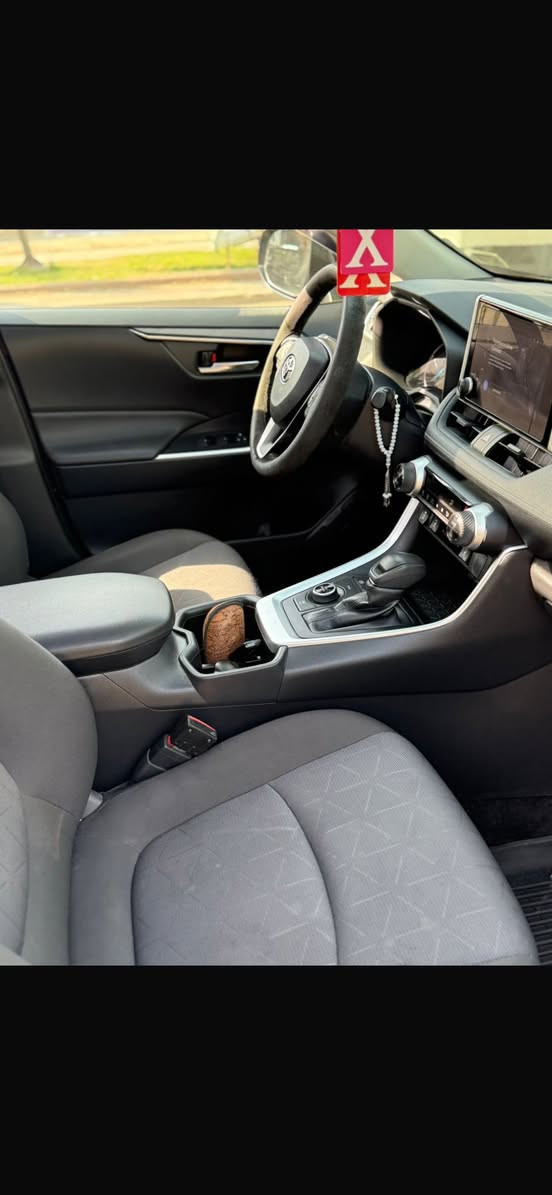 سلام عليكم من رخصت ادمن المحترم
راف فور  موديل ٢٠٢٤
بدون صبغ حادث 
دعاميه ونفسه مصلحه 
بدون ارباك 
فول مواصفات XLeماشيه 
ماشيه ٢٢ الف هايبر ٢٥٠٠
صور حادث موجود وسونار هم 
مكان يساره بغداد حي الخضراء 
سعر 26 الف بيه مجال 
رقم ***********
