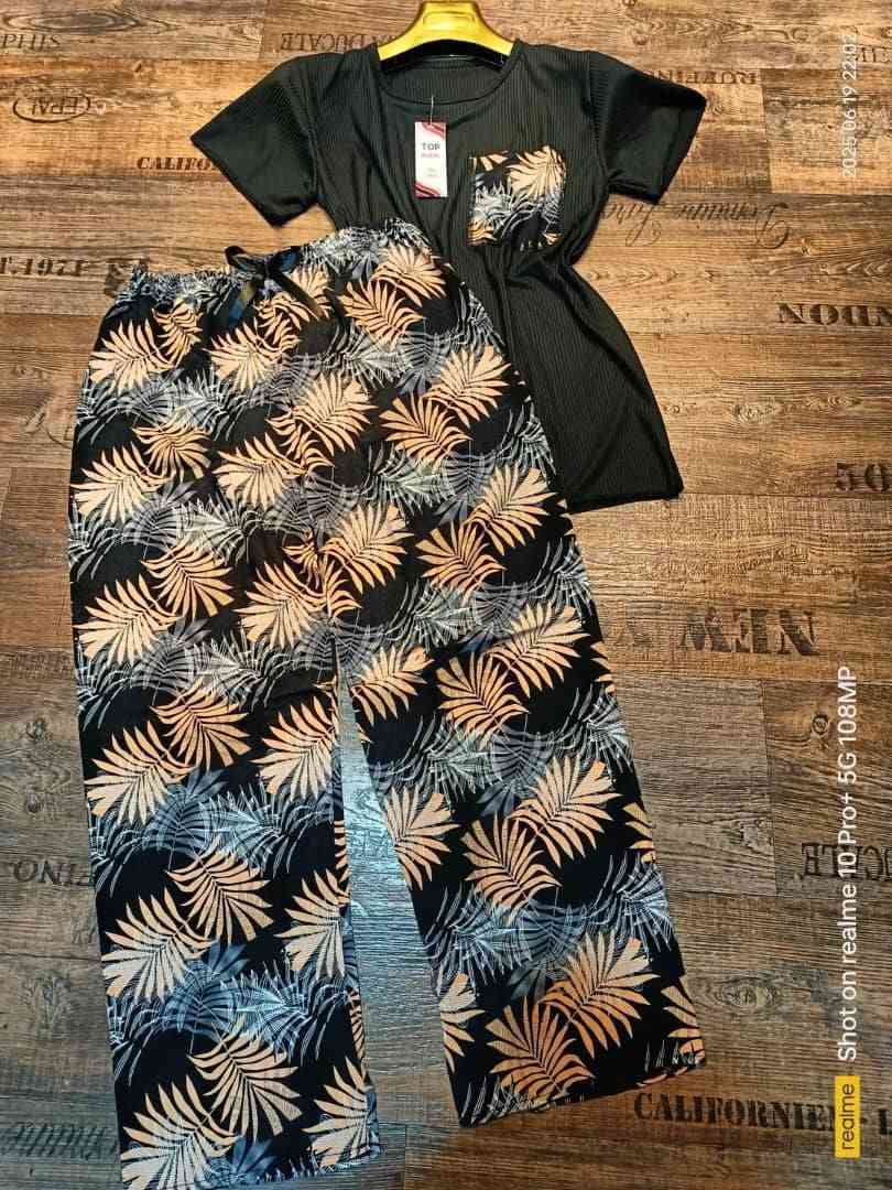 بجامة تريكو لاكوت سروال فيبران 
السعرر70الف جملة سيري 6حبات 
لطاي ستوندار تلبس حتان 42
التوصيل متوفر ل 69وولاية


**إذا كنت صاحب هذا الإعلان وتريد حذفه لأي سبب، رجاءا أرسل رسالة إلى الدعم الفني**