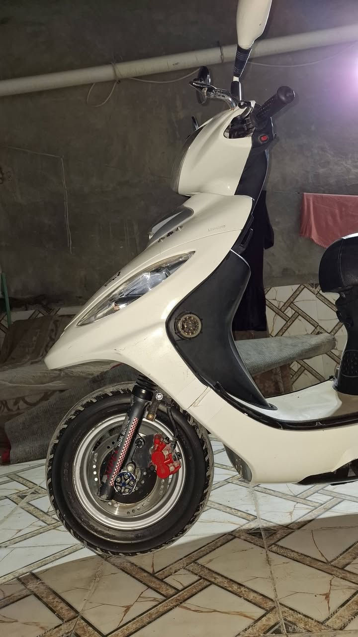 السلام عليكم اخوان دراجه للبيع  گامگوv2 بوليسي 150 دراجه خير من لله كلشي شغال بيها مكينه شرط لفحص وين ما تريد افحص موديل 2017  ام الكامره  مكاني شطره   الشراي يتصال عليه لو يدخلي خاص ومايكون خاطره اله طيب ***********
