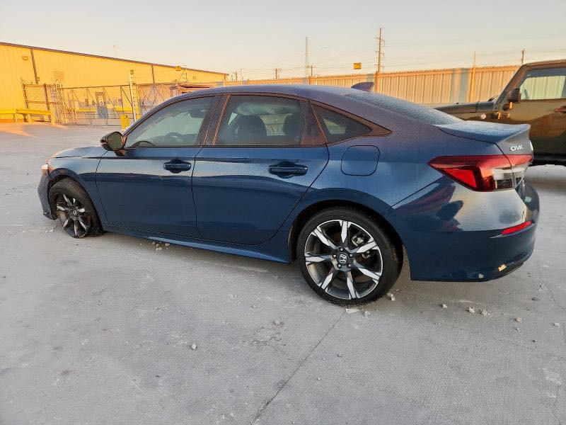 السلام عليكم هوندا سيفك 2025 هايبرد مواصفات تورنك فول الفول بدون حادث ولاشاصي موعد وصول الى جبل علي الامارات بعد اسبوع تريد ادخله على كردستان او بغداد بكيفك ماشيه 28 الف مايل  السعر على وضعه 145  ورقه للاستفسار ***********
