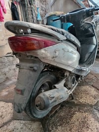 دراج لبيع شغال بس بيهه دخان محرك حلو الىكسل بي ونه شغال حته السلف ب170...