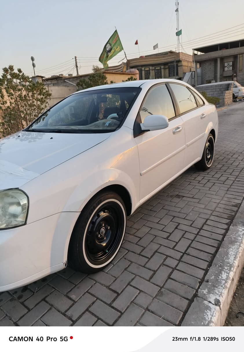 سلام عليكم 
سياره اوبترا موديل 14 گير عادي بلاد كفاله مكينه كير تبريد حدايده جاهزه السياره من كلشي ما بيها نقص برغي ترايك وين ماتريد تخم تاير خط ابيض بيها شويه  خسفات بالبنيد وبارد گد شبر بالچاملغ الكدام بدون لا معجون ولا صبغ ولا تبديل الباقي كله كفاله مكاني بصره حي الشرطه السعر 73 وبيها مجال ***********
