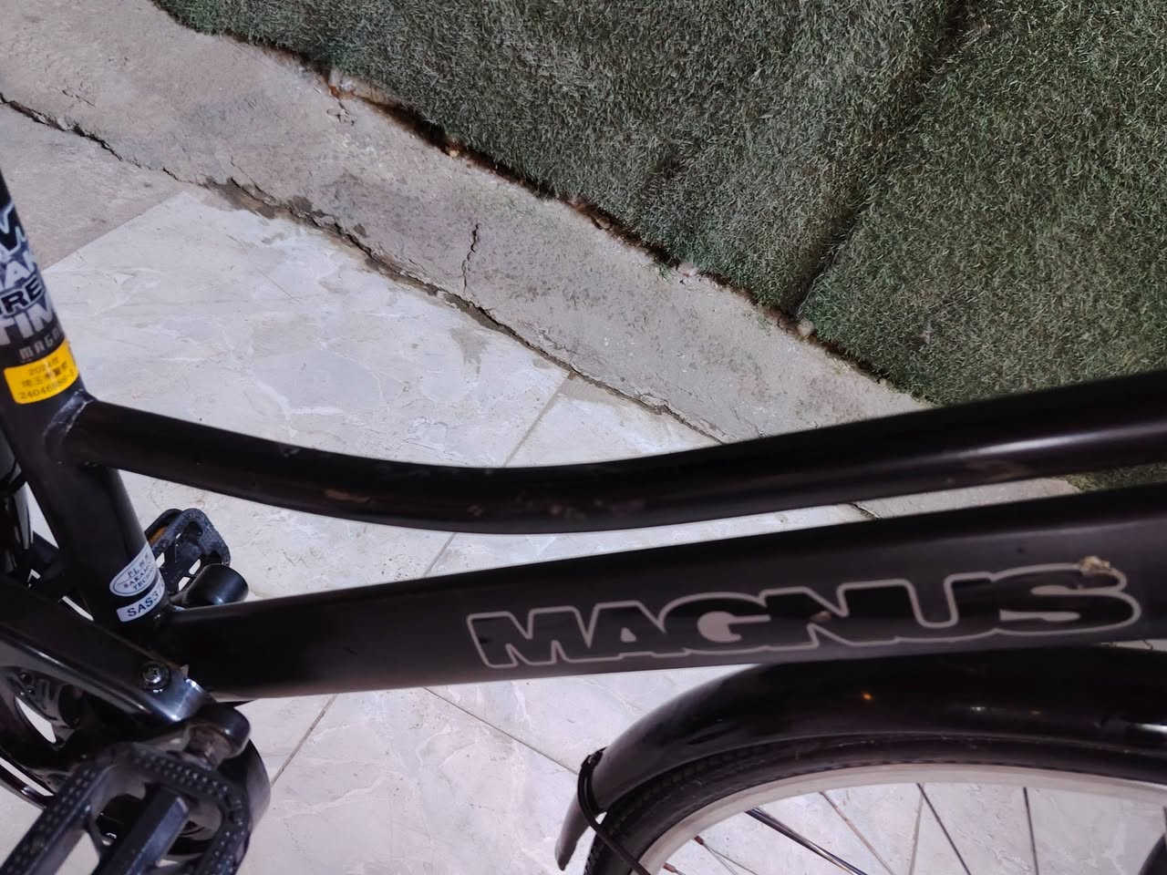 بايسكل للبيع الحجم 27 موديل 2024 السعر 120 وبي مجال ***********
