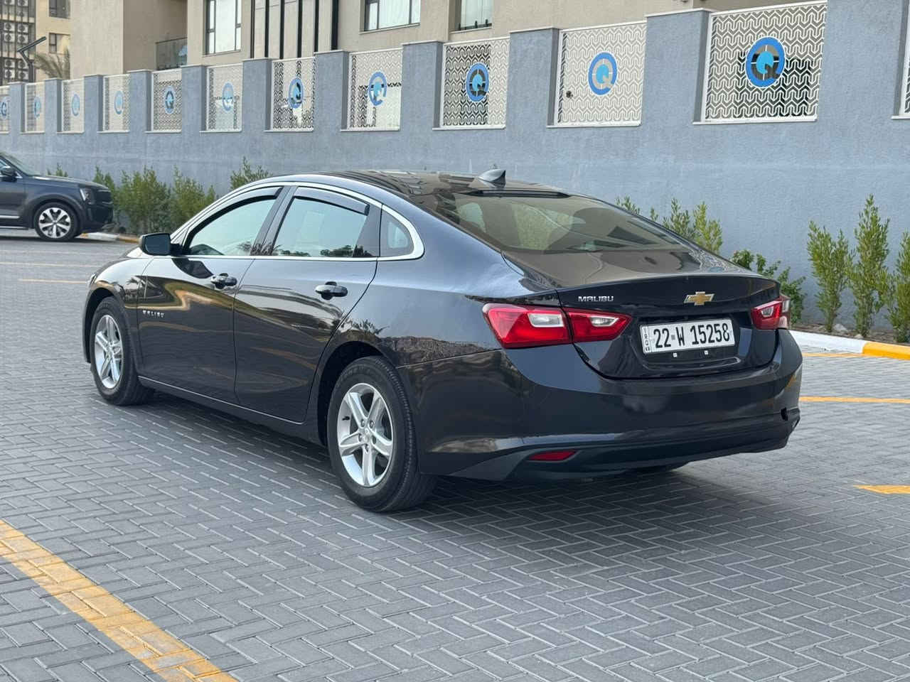 شوفرليت ماليبو
2023 

لون نفطي 

مواصفات LT 

بجم  كبس بدون ايرباك بدون دواخل  جاملغ خلفي صبغ والثاني تعديل بارد  حادث بسيط 

جاهزه بدون اي نقص 

السياره مرقمه اربيل - رقم وفحص وسنويه وهزه جديد

بصمه

ابواب بصمة

شاشة ايباد

تبريد لمس شاشه منفصل 

كاميرا

رادار امامي 

بلاجكتور

تحديد السرعة

تحديد المسار

السعر 138

***********
