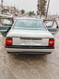 فيكترا • ١٩٩٣ • حجم ١٦