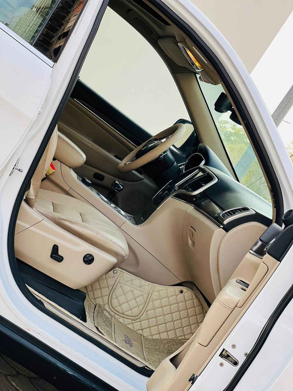 السلام عليكم اخواني موديل ١٤ خليجي السيارة فول ليمتد كل المواصفات بيهه قطعتين بدون دواخل شرط ولا معجون جاهزه وخير من الله السعر النهائي ٢٠٥ مكاني بابل الاسكندريه رقمك ***********
