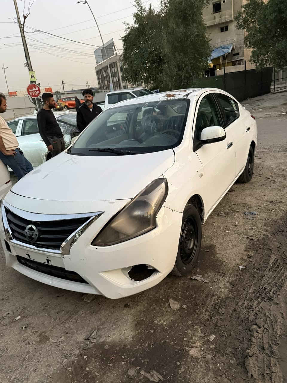 سلام عليكم للبيع سني 2020 رقم سليمانيه تحويل مباشر بيها ضربه بلكصه مال قمار اثر مشاجره سياره شغاله وتمشي ونضيفه السياره السعر 77 ورقه ولاستفسار   ***********
