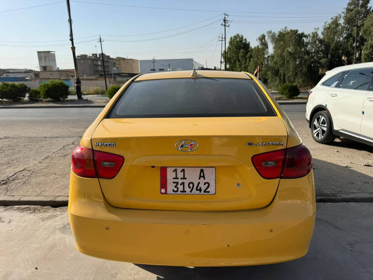 سلام وعليكم النترا للبيع 2009 رقم بغداد بسمي بيها كربوبن بانزين شرط كير محرم تبريد كلو شغال ***********/***********
