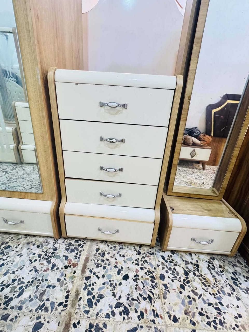 غرفه نوم تركيه 12 قطعه نضافه وضخامه  سعره مناسب 725 الف


**إذا كنت صاحب هذا الإعلان وتريد حذفه لأي سبب، رجاءا أرسل رسالة إلى الدعم الفني**