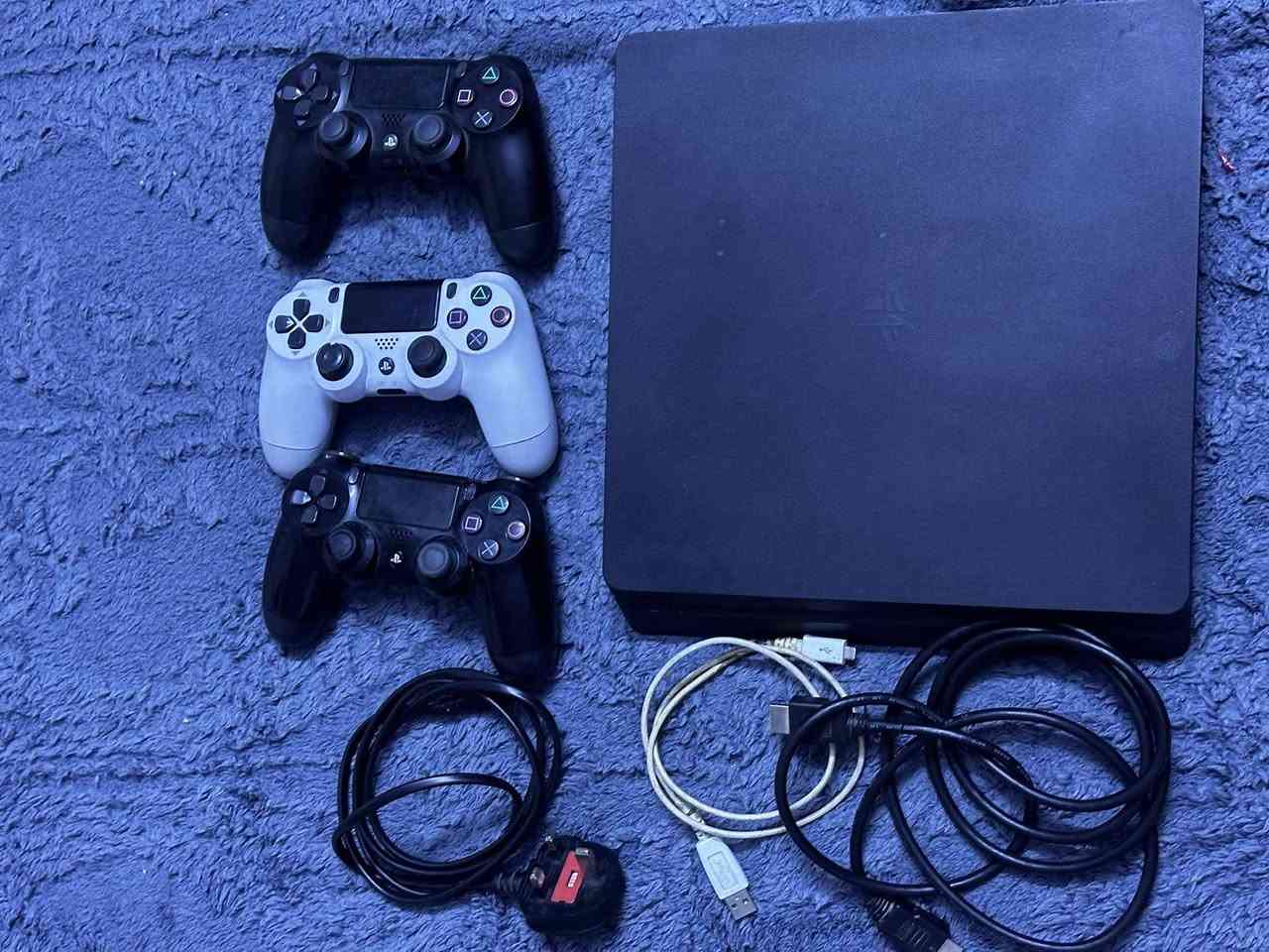 بلي 4 مهكر نظام 12.00 احدث اصدار كولدهين شرط لامفتوح ولامصلح مع ٣ جوستكات ١ اصلي و ٢ باله
بي هاي الالعاب  بالنسبه لل gta مهكره بيها مود وفلوس متخلص ومختمه 100%   الالعاب عربيه ومدبلجه
السعر ٣٠٠
المكان بغداد 
للاستفسار خاص او وتساب رقمي  
***********
----------
الشاشه للبيع نظيفه استخدام قليل  شاشه شينون حجم ٤٢  اندرويد سمارت  السعر ٢٠٠
