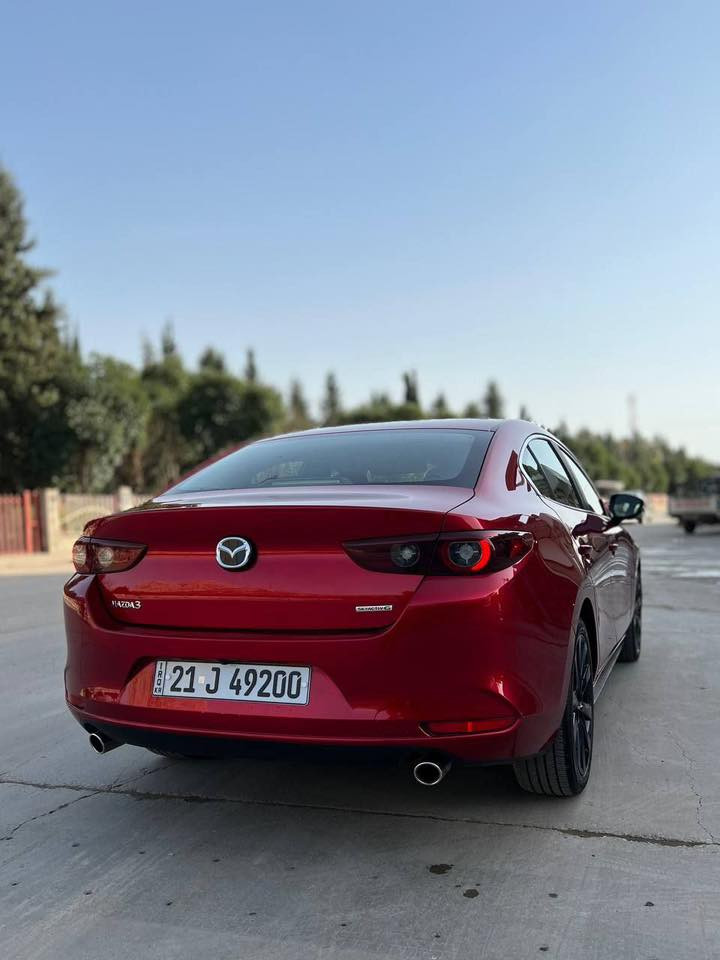 مازدا 3 مۆدیل 2024  مەکینەی 2.5  بێ تۆربۆ بێ دەبل اکسل دوو پارجەی بۆیاخ بێ ناوکردن تەنها  13هه زار رۆشتوە
فولی بی سلایت نمونە لە جوانی 
لایت زینۆنی حەدەسە
کامل عاسەو رادەرە
بریک بەسمە
سحری:122کەمیک مەجال
***********فایبەرو واستابی لەسەرە
