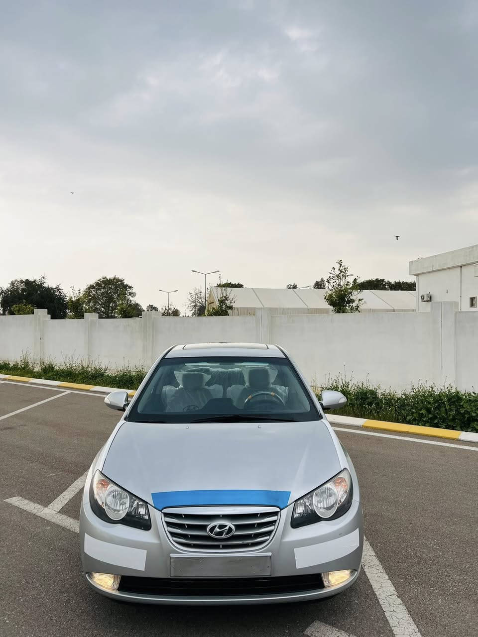 ئاڤانتی 2009 پاکەتی سفر سفرە
فول فول
سڵایت هیتەر ئاوینە ئیشارات 
بەگ لایت لیزەر شاشە بەرز
حاسە 
دەعم لێدراو کەڤەر سەقف لاشە گێڕ مەکینە هەمووگیانی بەشەرت
143 Km ڕۆشتوە
سەیارکە نمونەی جوانی
یەک شوختو چاڵی نیە
***********
***********
