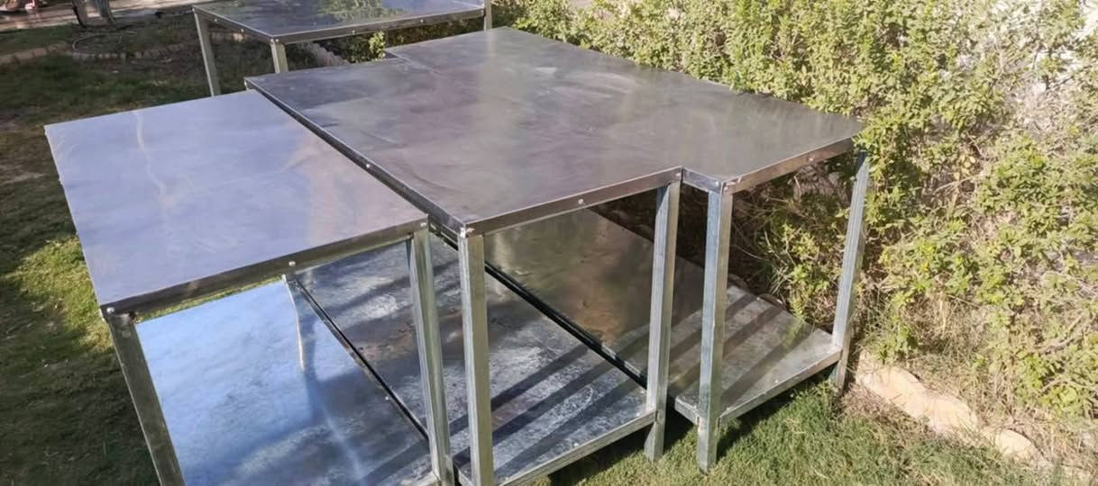 سلام عليكم غراض مطعم كامله مكمله دجاج مشويات الأغراض مشتغلات اسبوع فقط كله جديد ***********اتصل وبخدمتك
