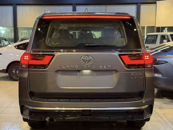 تويوتا لاندكروزر GXR لمتدد  بريمي 
موديل 2025 فول مواصفات 
يترقم شمالي اربيل 
السعر :- 723  ورقه 

*********** - ***********
