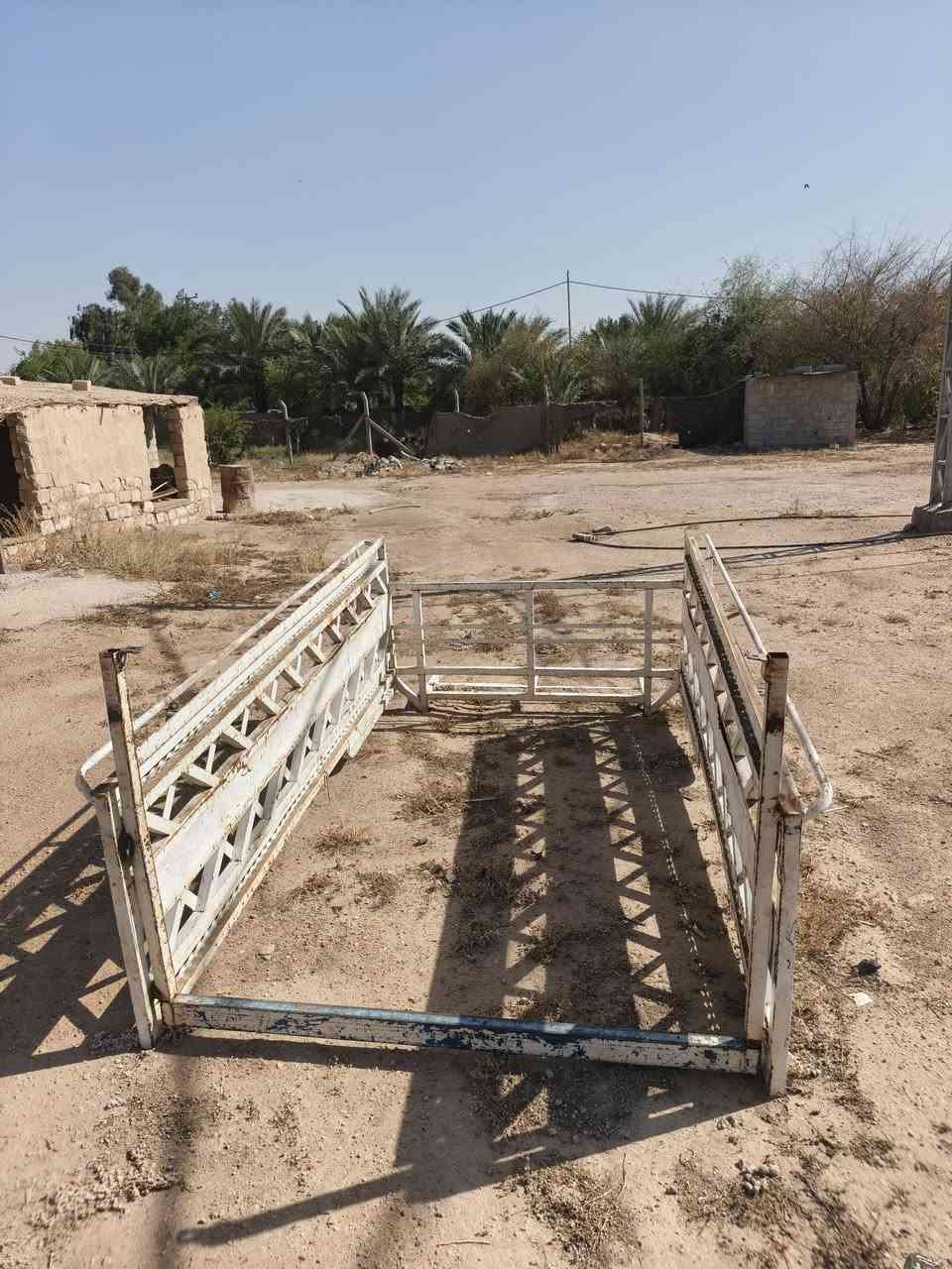 السلام عليكم
(محجر كيه حمل نثيه)  للبيع محجر نضيف تسگام جديد 
السعر ( 275 الف) وبي مجال بسيط 
مكاني النجف الأشرف
***********
