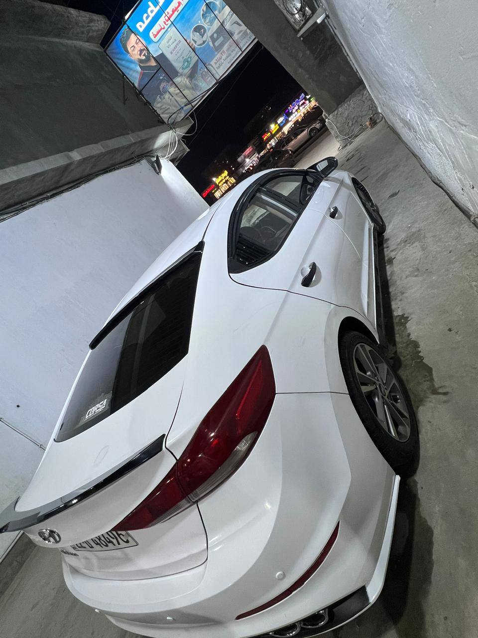 هيونداي النترا 2018 خليجي ( )
المواصفات فول 1/1 عده بصمه السياره ماشيه 176 
محرك 2000 دوش
حساس اصلي 
لايت لد 
ويل اسود 
شاشه ايباد 
فتحه سلايت 
فول تحكم استيرن
قطعتين تبريد 
اربعه دسك 
اشاير مري ومري شفط
تخم تاير جديد مع صدر جديد
ضررها بنيد وجاملغ مصبوغات اثر ضربه
رقم شمالي
مكان السياره بسمايه
للاستفسار ... ***********
