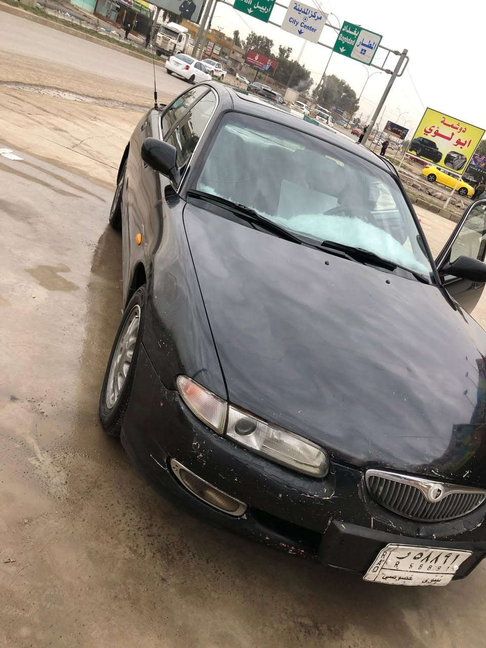 السلام عليكم مازدا صالون  xdus موديل 92 
محرك 6 سلندر كير عادي سياره نظيفه حلوه وكاعده رقم الماني بس سنويه خضره شرط التحويل محرك كير طخم تايرات كلو نظيف سعرها 40 وبيها مجال شي بسيط للاتصال *********** او مراسله الصفحه
