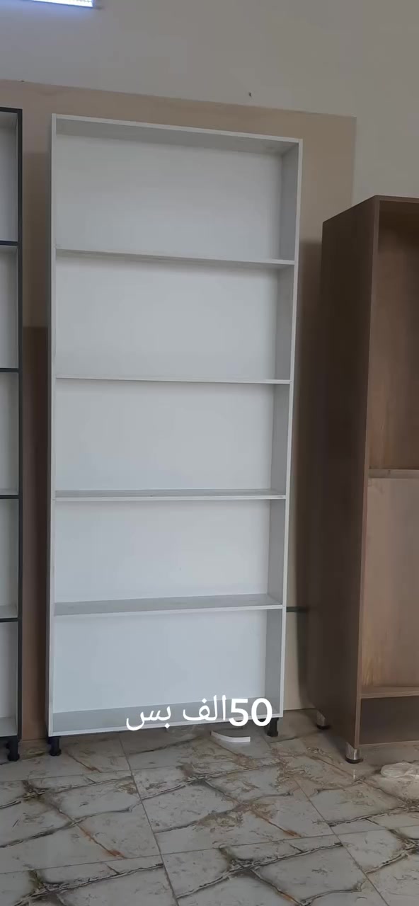 معمل دقه ل عمل فاترينات محلات و صيدليات كافة الأعمال خشبيه من فكره الى واقع ***********
