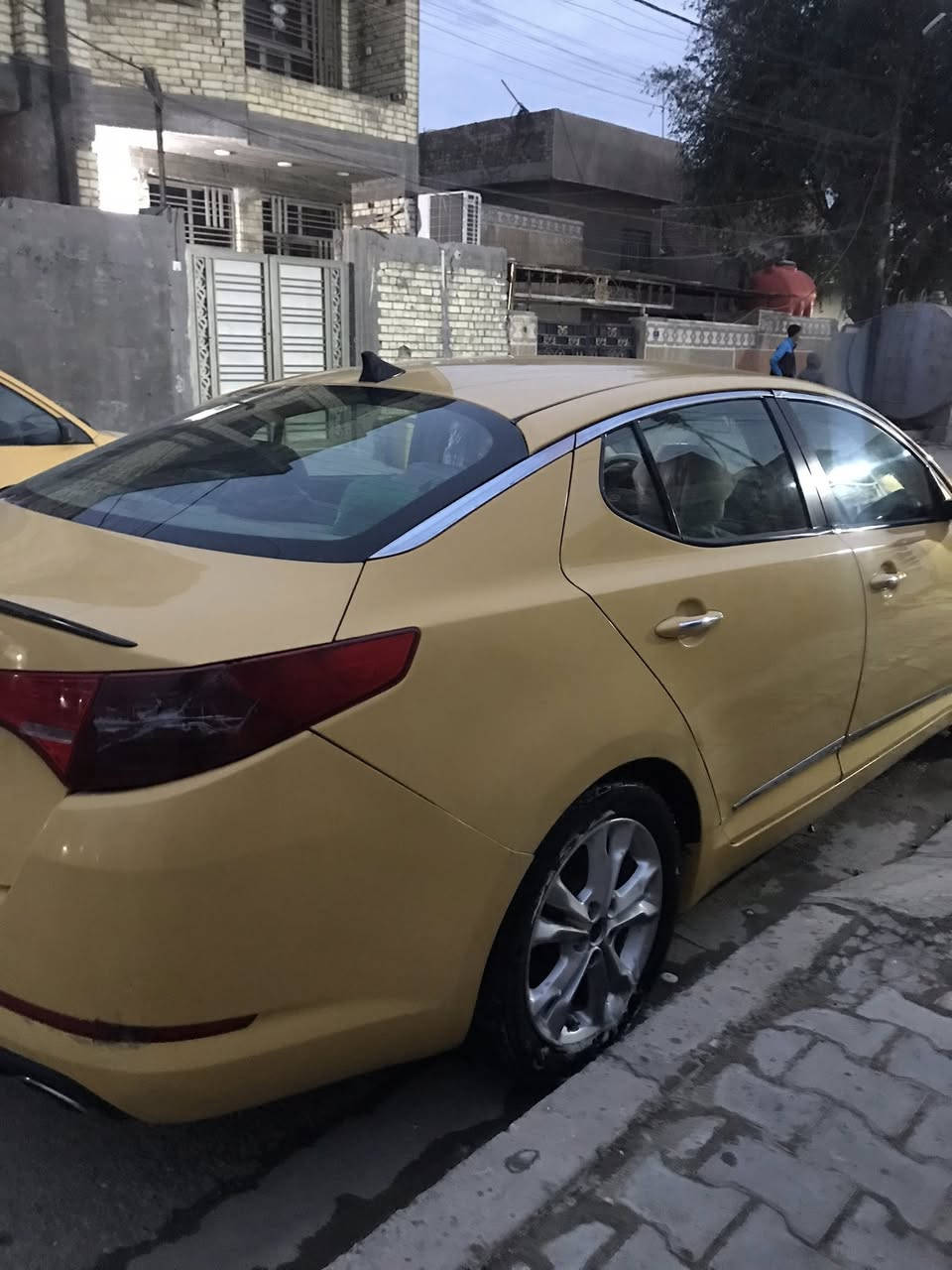 سلام عليكم
للبيع كيا أوبتيما

سيارة نظيفة وجاهزة

الموديل: 2012

المحرك: مكفول كفاله عامه

المكيف: شغال تبريد فول

تحويل ثاني يوم

سياره احلى من صور  سعر 105

عنوان بغداد 

***********
