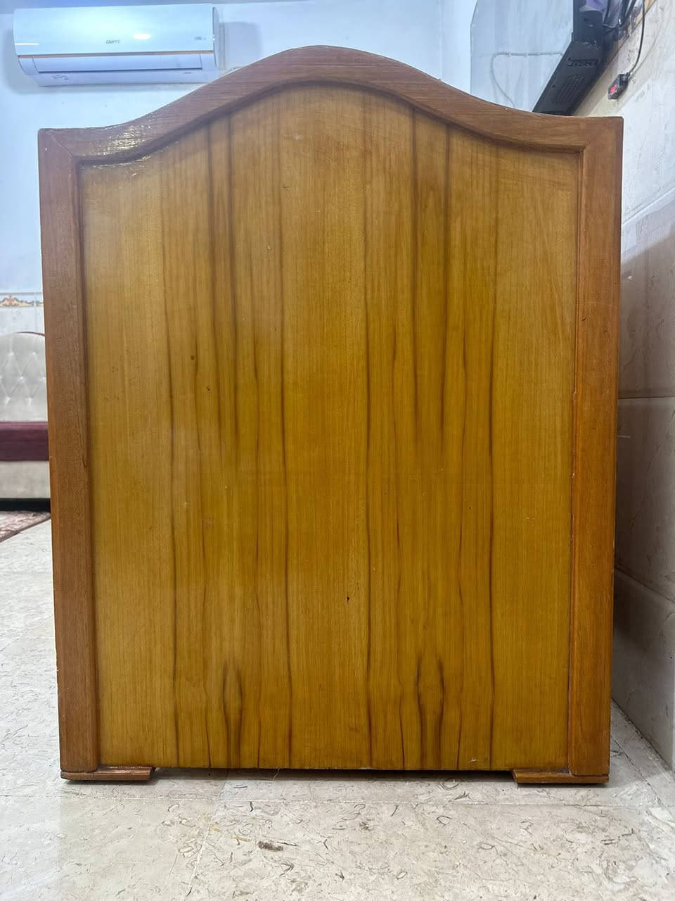 سرير أطفال جديد 250 الف سبب البيع كبر السرير *********** حي الحسين القديم المنتزه
