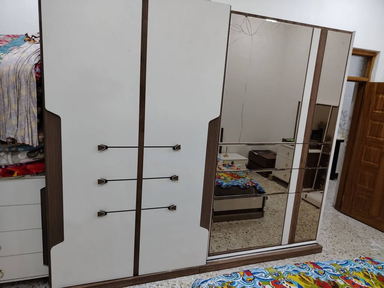 أثاث بيت كامل للبيع بأسعار مناسبة للبيع لغرض السفرررر   اي قطعه تعجبك راسلني واتساب متفرغ اي وقت 
***********.  موقع الاثاث بغداد الغزاليه
