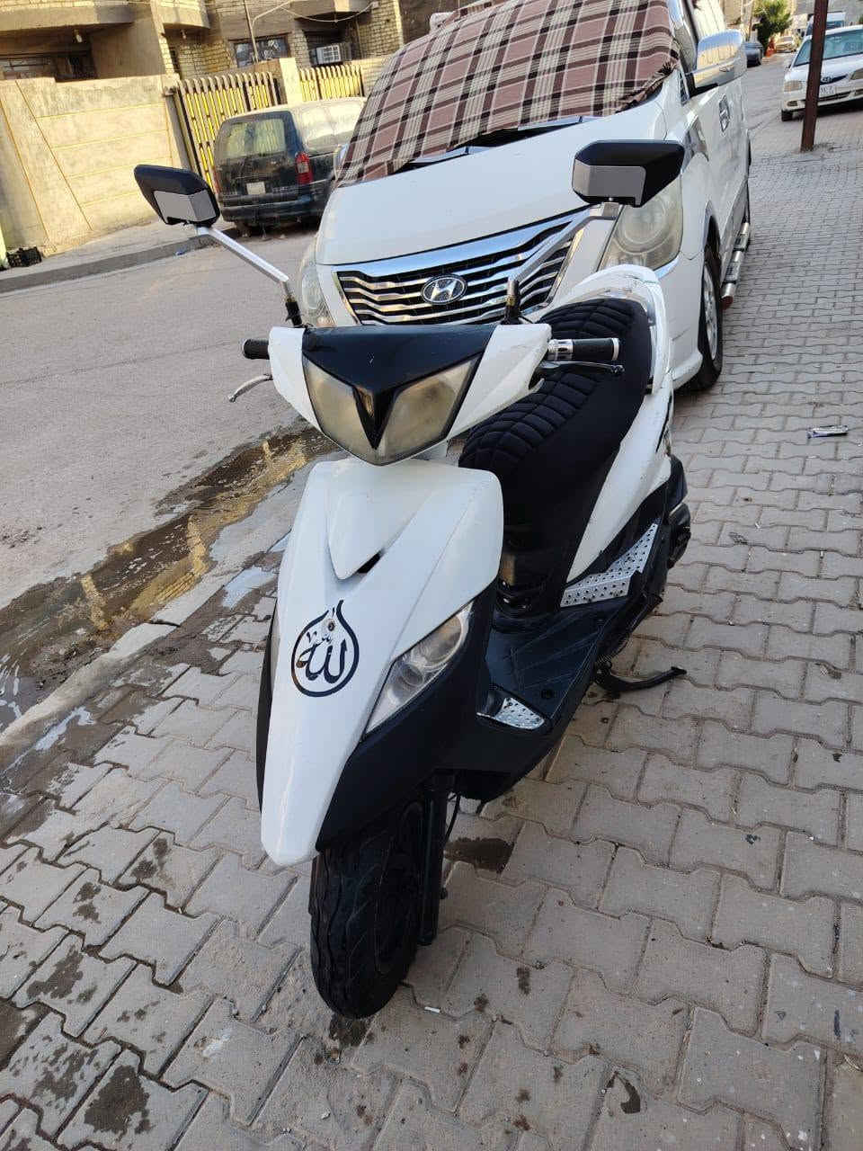 السلام عليكم ماكس ثعلب 140 نضيفه تخبل كفرات بلادي المحرك ناعم يخبل الدراجه كله بلاديه ما تصرف علية ربع عده الفج مال البريك الامامي كلجات امامي خلفي مال تفصيخ قبل يومين شادهن قايش جديد الدراجه نضيفه ب معنى كلمه مراوس فقط مراوس ب سكنس فحل شعندك سكنس تعال واتساب او خاص *********** واتساب فقط مكان بغداد الدورة المهدية الثانية
