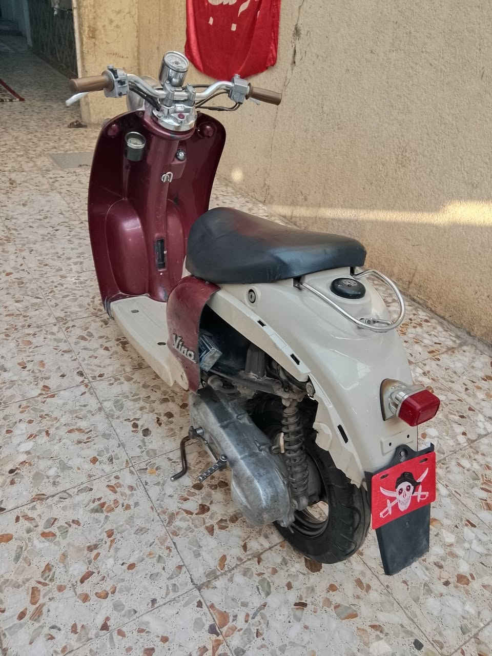 سلام عليكم دراجة كلاسيك كوم حديد ١٠٠  الرقم
***********
