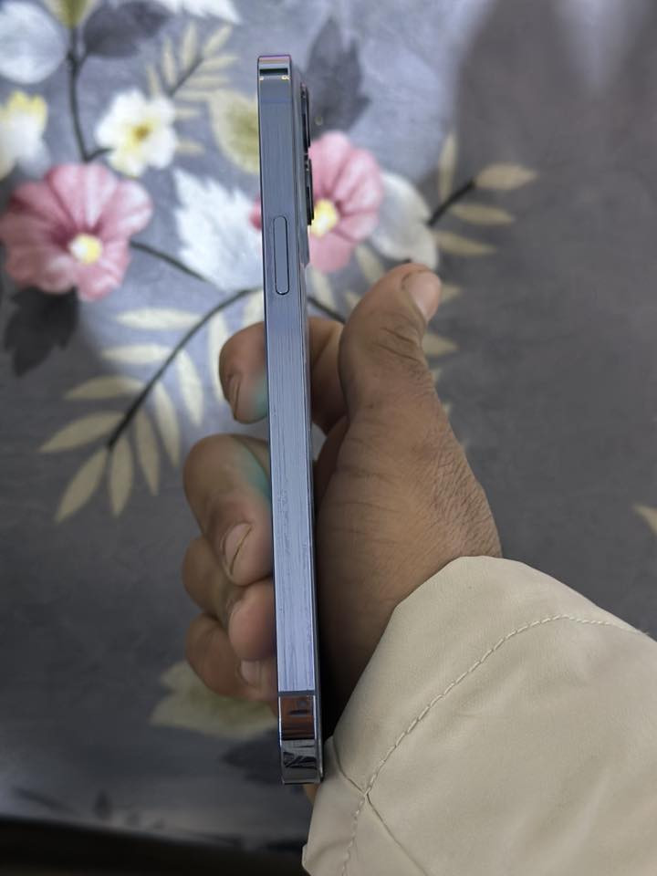 متاح جهاز آيفون 13برو ماكس
شرق اوسط 
لون بحري مميز 
ذاكره 256
بطاريه 75 صرف يخبل 
نموذج M.  LLA 
فيس إيدي شغال
كلشي شغال
مبدل شاشه وكاله اصليه 
ضهر مفطور 
الكامره عطلت وحده كلهن بدلتهن اصليات  
جهاز بي ضمان شهر اي شي بي يسترجع 
المكان بابل 
السعر 550 وبي مجال قليل
*********** 
استفسار عله الرقم
