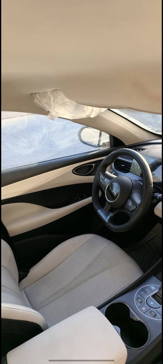 السلام عليكم للبيع بي واي دي سيل فايف زيرو ماشيه 3000
مكفوله كفاله عامه رقم بغداد
سياره بعدها بحاله الوكاله زيرو بعدها. نضيفه اي نقص مابيها غراضها كامله  شاشه برمجه كامله محدثه  موصفات معروفه مكان السيارة كربلاء السعر 18250  للاستفسار ***********
