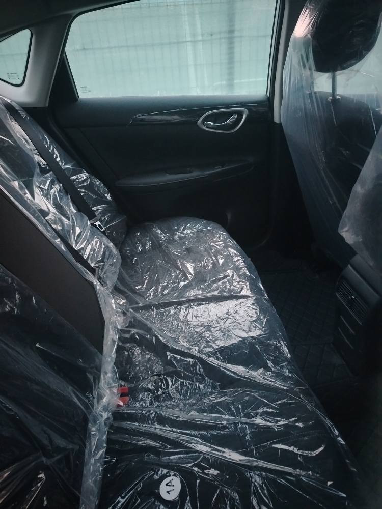 نيسان سيلفي  تجميع صيني موديل 2025 زيرو جديد مكفولة كفالة عامة مواصفات  السيارة معرك 1600 تبريد قطعتين ويل كب شاشة ايبات كامرة فتحت سقف فوليوم بلاجكتور لايت كهربائي ايكو مكان السيارة أربيل رقم *********** واتساب *********** أربيل, العراق
