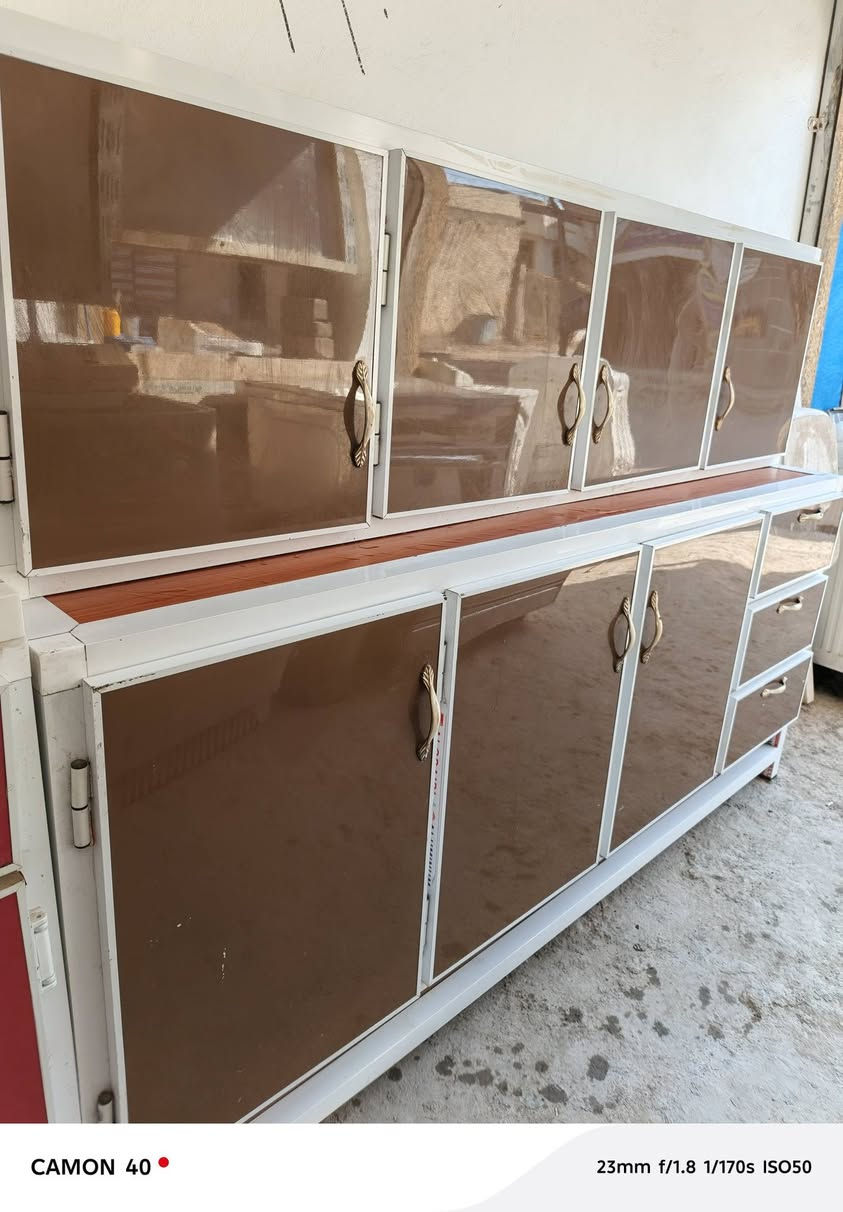 كاونتر نضيف جدا تفصال ٢٢٥ حي الرئاسة ***********
