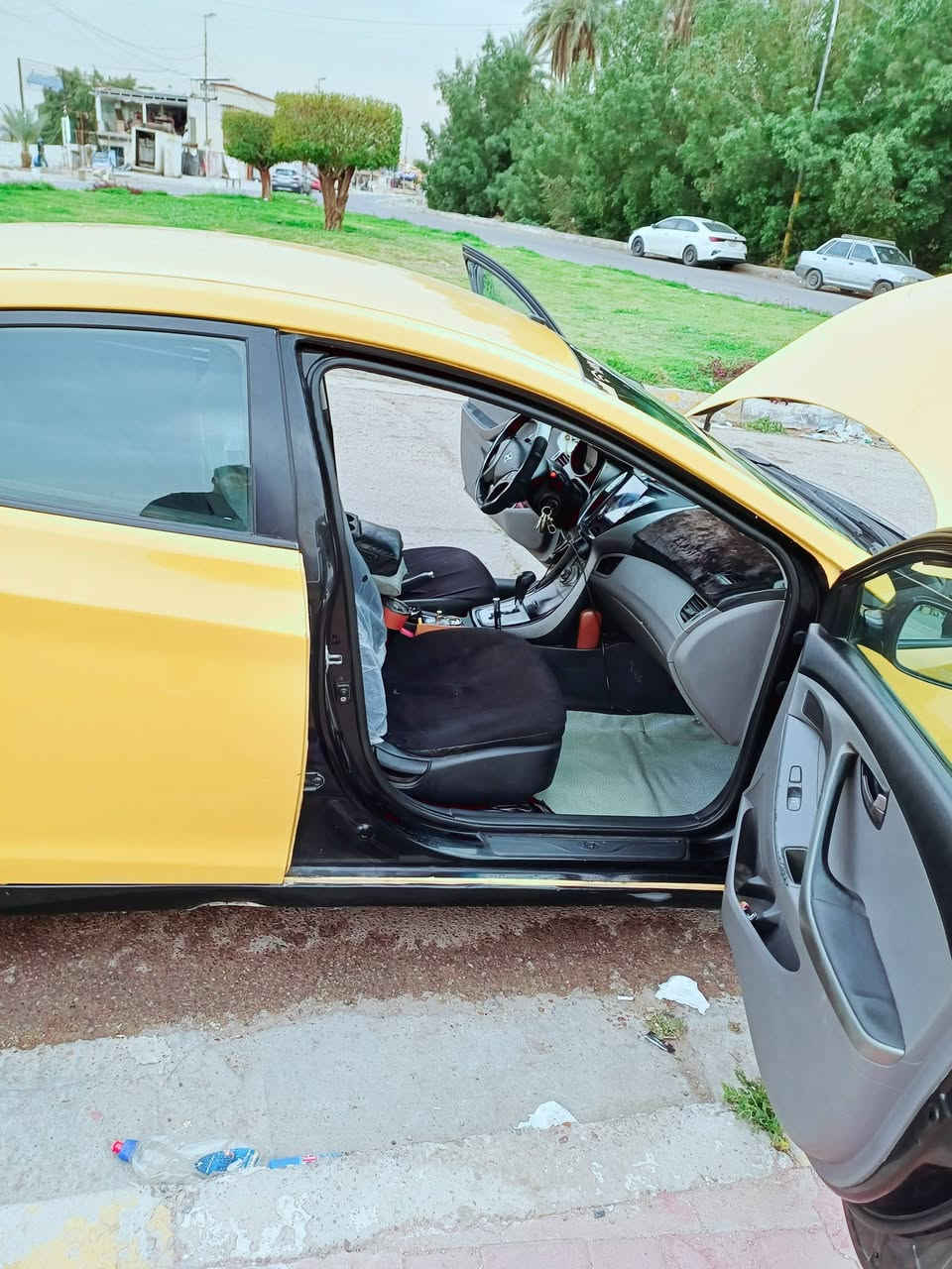 السلام عليكم النترا موديل 12 امريكي ضررها بسيط كارفوكس وياها سياره تصرف دهن السعر 85و بمجال بسيط مكاني بغداد***********
