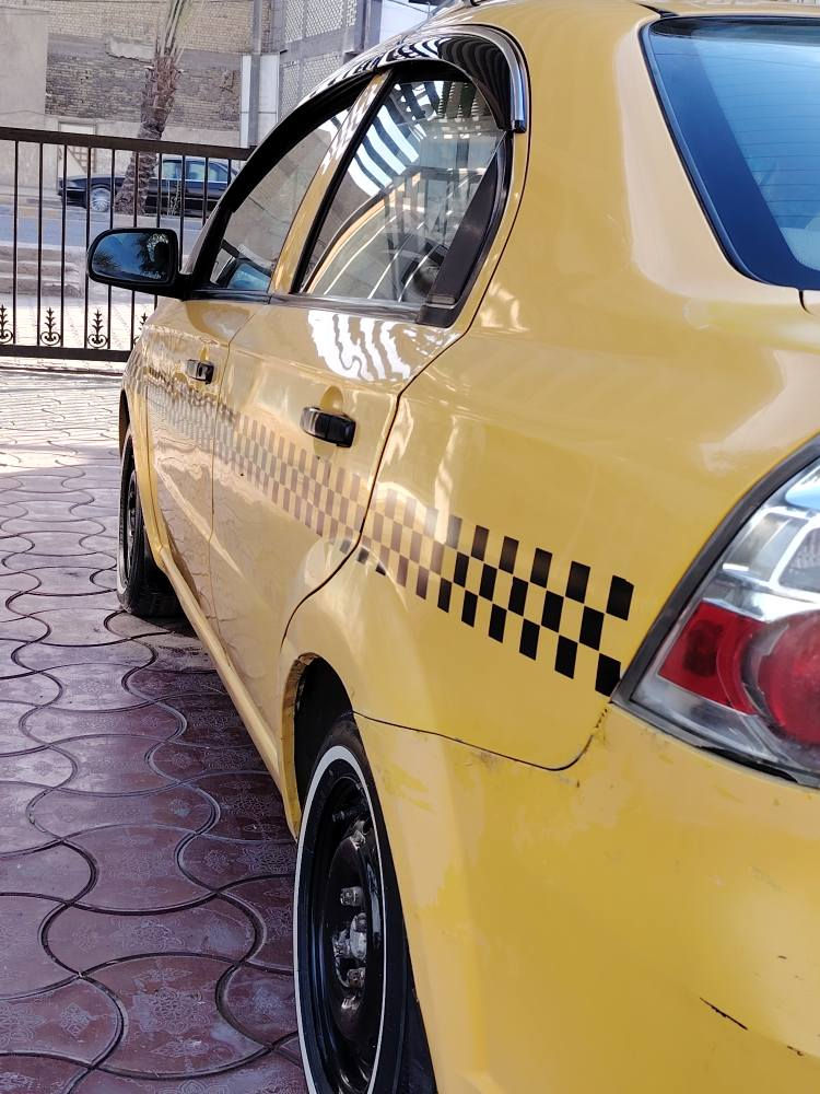 سلام عليكم افيو 2011 محرك 1400مفتوح الشركه العامه كير محرك حداديه تبريد كله جديد بيه فقط باب مصبوغ مصفره هيئه وغرامات سنويته بأسمي لل28 سعره 58 وبيه مجال للاستفسار *********** مكاني نجف النجف, العراق
