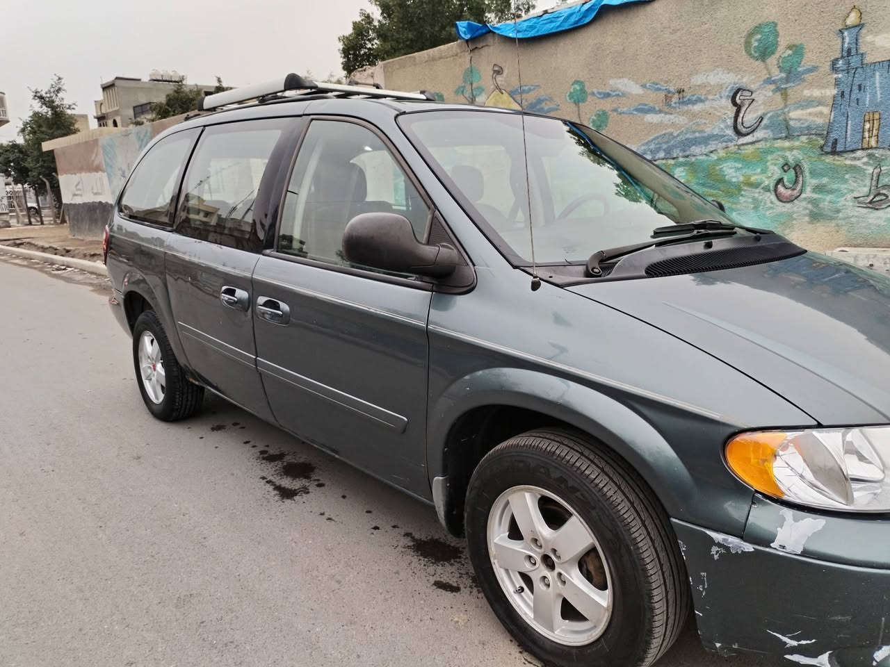 دوج كرفان موديل 2007 تبريد 3 قطع شغال محرك 3800 بيبان كهرباء كلشي بيها شغال وجاهز واترايك وين متريد السعر 77 مكانها بغداد ساحه بيروت للاتصال ***********
