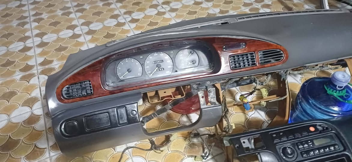 السلام عليكم متوفر دشبول سيفيا 95 حاويه نظافه ميه بالميه اليحتاجه يتصل *********** ابيعه كامل هو وملحقاته اليحتاجه يتصل *********** الخط بي واتساب وعندي مال 94 نفس النظافه
