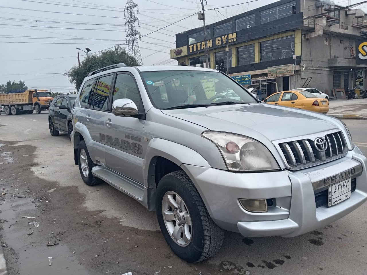 برادو موديل 2008 خليجي بيها قطعتين ونص صبغ محرك 6 سلندر خليجي رقم بغداد باسمي السعر 165 وبيها مجال للاستفسار ع رقم ***********
