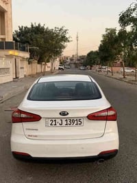 سيارة سيراتو خليجي 2014  شرط كير محرك صدر امامي خلفي جاهزها اربعه تاير...