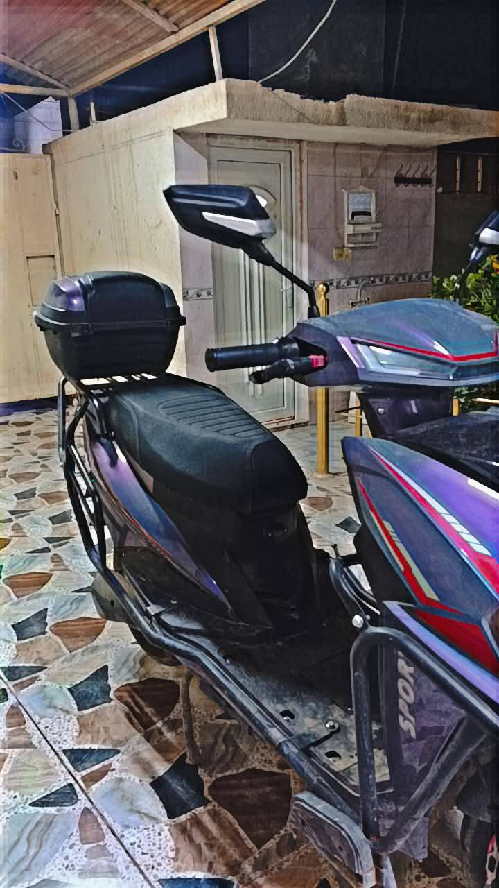 سلام عليكم دراجة شحن للبيع مستعمل قليل 4 سرع درع ويه جادر دبل سماعة بلوتوث السعر 750 وبي مجال قليل رقم الهاتف *********** المكان الرمادي حي الضباط
