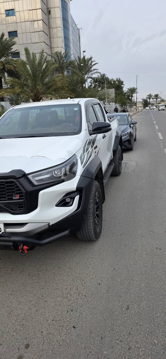 سلام عليكم بيكم جي ار موديل24 ماشية 34الف للبيع بيهة طخة باب السايق بيهة صبغ قليل عنوان بغداد السعر 410 بيهة مجال قليل رقم الموبايل ***********
