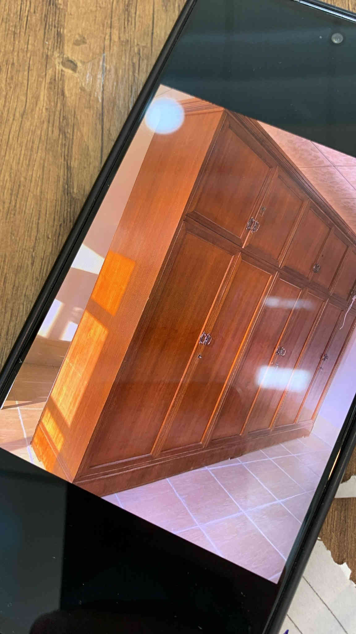 للبيع العنوان بروانه حي الشرطه قرب مول فراس استفسار على الواتساب ***********
