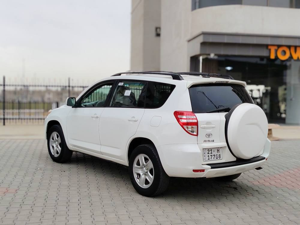 رافور كندي موديل ٢٠١٢
سعر ١٢٣ بي مجال بصيط
سنويه جديد لحد ٣٠ دفتر بانزين بيها
بيها قطعتين ونص صبغ بدون اي دواخل
تبريد صدر تايرات كير شرط دبل اكسل محرك ٢٥٠٠
شرط تحويل والوكالة *********** شراي يخابر كركوك, العراق
