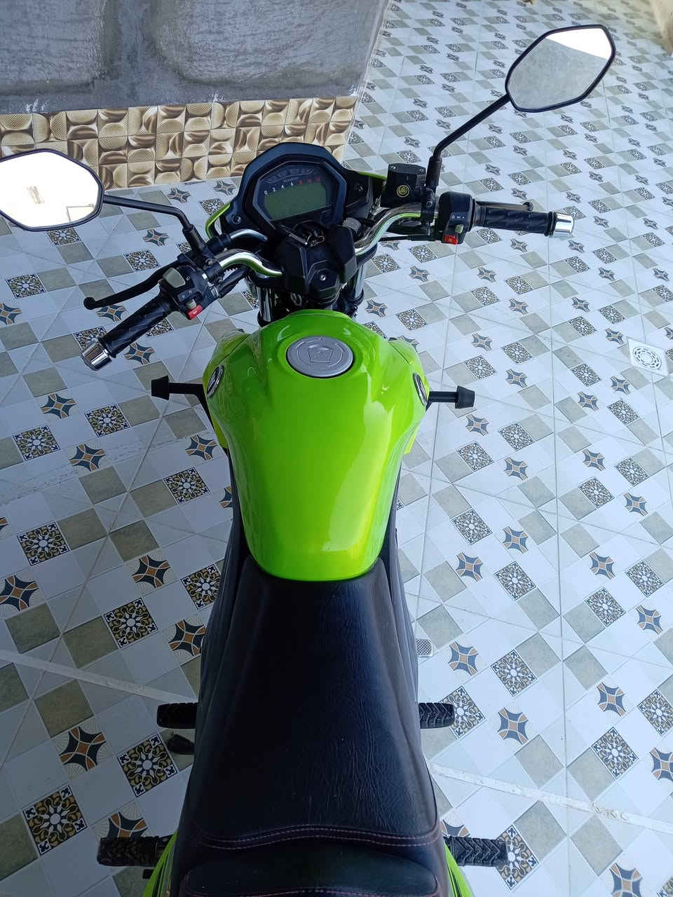 للبيع موديل ٢٢ فول نضافه ومكفول مسجل بأسمي السعر ١٧ ونص ***********
