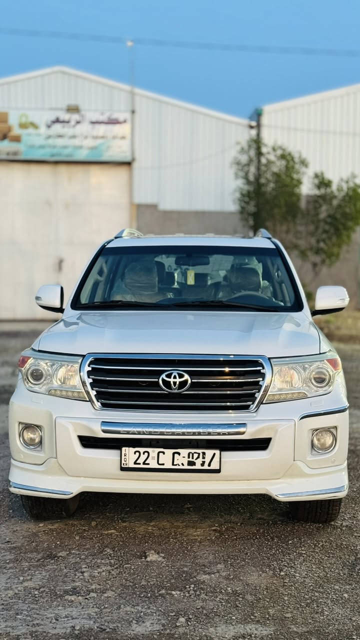 لاندكروز 2013 مكفوله كفاله عامه من كل نواحي فول موصفات 1/1 كشنات جلد وكهرباء شاشه فورويل فتحه محرك 6 سلندر رقم اربيل بسمي سعرها 373 بيها مجال ***********
