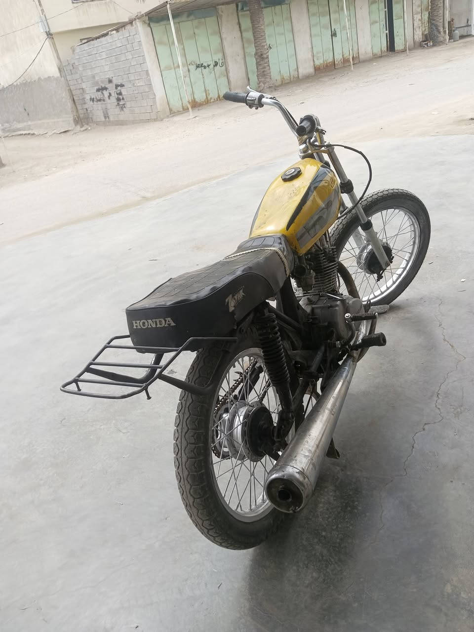 170 وبيها مجال حك لجيه مكان حله   عل خاص ما موجود لحد يراسل لشراي هاذ  رقمي  يخابرني  ***********
